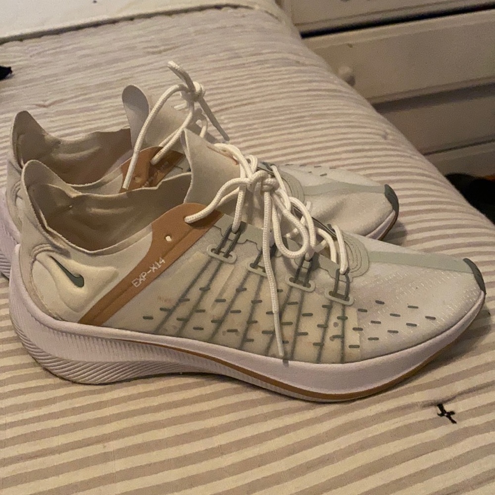 Nike women’s sneakers EXP-X14